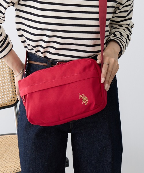 U.S. POLO ASSN.(ユーエスポロアッスン)の「【U.S. POLO ASSN.】スクエアショルダーバック USPA-2737(ショルダーバッグ・レディース・オフホワイト/ブルー/グレー/ブラック/ピンク/グリーン/レッド/ベージュ/イエロー/ネイビー・FREE)」の10枚目の写真