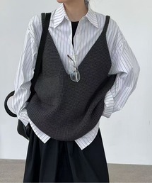 LUCPY（ラクピー）の「ニットVネックビスチェ（その他トップス）」