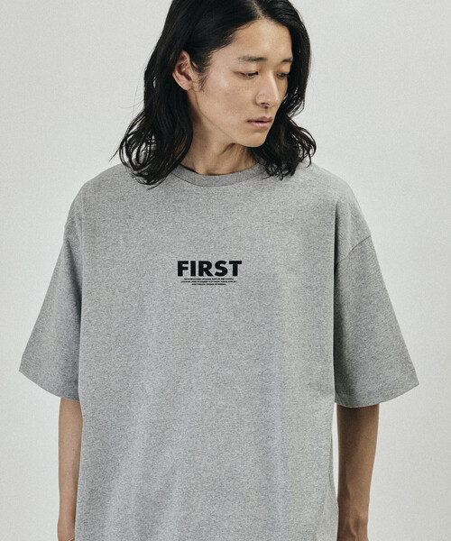 Firsthand(ファーストハンド)の「Firsthand/ファーストハンド 6オンス フロントロゴプリント クルーネックTシャツ / バックプリントTシャツ PRINT FRESH FIRST(Tシャツ/カットソー・メンズ・ブルーグレー/ブラック/ホワイト/グレー/チャコールグレー・LARGE/MEDIUM)」の4枚目の写真