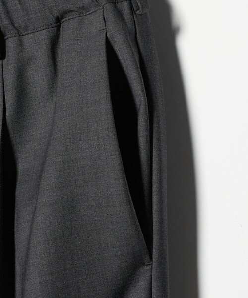 BEAUTY&YOUTH UNITED ARROWS（ビューティーアンドユースユナイテッドアローズ）の「ウーステッド バギー イージー パンツ NO.10 ウォッシャブル（その他パンツ・メンズ・ベージュ/ブラック/ダークグレー・S/M/L/XL）」の6枚目の写真