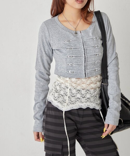 WHO'S WHO gallery(フーズフーギャラリー)の「【WEB限定サイズあり】ナポレオンショートトップス(Tシャツ/カットソー・レディース・オフホワイト/グレー/ブラック/イエロー・SMALL/MEDIUM)」の3枚目の写真