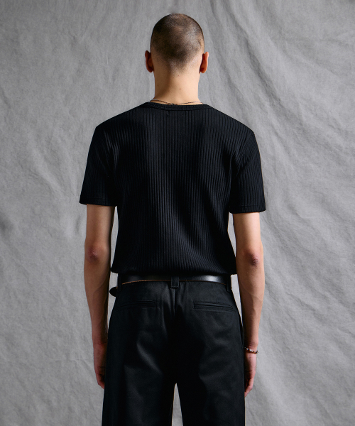 MUSINSA STANDARD（ムシンサスタンダード）の「ワイドリブドマッスルフィットクルーネックTシャツ[ブラック]（Tシャツ/カットソー・メンズ・その他・3XL/MEDIUM/LARGE/X-LARGE/2XL/SMALL）」の3枚目の写真