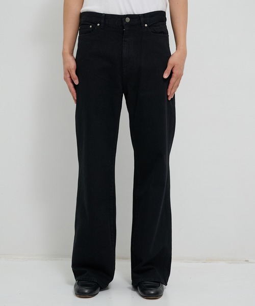 CONZ(コンズ)の「straight leg jeans black/ストレートシルエット/オールブラック/CONZ初/NVRFRGT(デニムパンツ・メンズ・ブラック・3/2/1/4)」の5枚目の写真