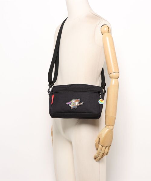Manhattan Portage(マンハッタンポーテージ)の「Manhattan Portage/マンハッタンポーテージ ショルダーバッグ "トイストーリー" JOGGER(L)JPN TOY STORY MP1404L2TOY(ショルダーバッグ・メンズ・ブラック・FREE)」の2枚目の写真