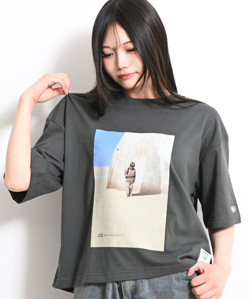 Disney(ディズニー)の「『DISCUS/ディスカス』STAR WARS半袖Tシャツ【Z】(Tシャツ/カットソー・レディース・ブラック系2/ブラック系1・L/M)」の1枚目の写真