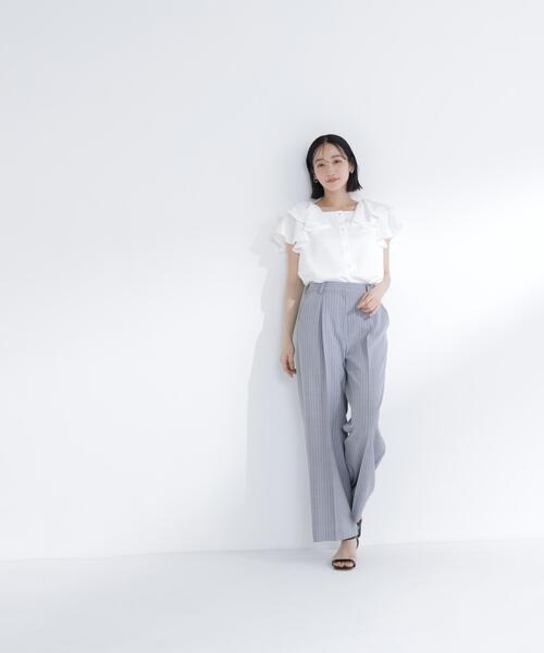NATURAL BEAUTY BASIC（ナチュラルビューティーベーシック）の「スクエアネックフリルブラウス（シャツ/ブラウス・レディース・ネイビー/ピンク/オフホワイト・ﾌﾘ-）」の14枚目の写真