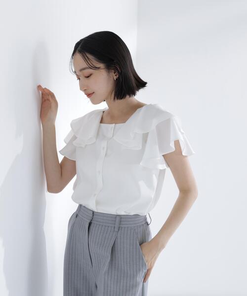 NATURAL BEAUTY BASIC（ナチュラルビューティーベーシック）の「スクエアネックフリルブラウス（シャツ/ブラウス・レディース・ネイビー/ピンク/オフホワイト・ﾌﾘ-）」の15枚目の写真