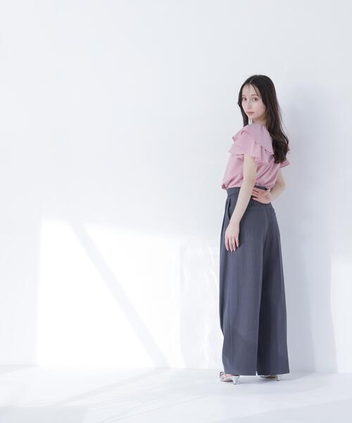 NATURAL BEAUTY BASIC（ナチュラルビューティーベーシック）の「スクエアネックフリルブラウス（シャツ/ブラウス・レディース・ネイビー/ピンク/オフホワイト・ﾌﾘ-）」の19枚目の写真