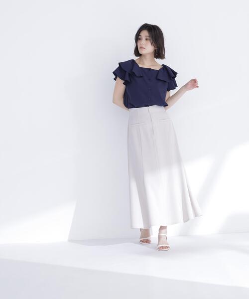 NATURAL BEAUTY BASIC（ナチュラルビューティーベーシック）の「スクエアネックフリルブラウス（シャツ/ブラウス・レディース・ネイビー/ピンク/オフホワイト・ﾌﾘ-）」の5枚目の写真