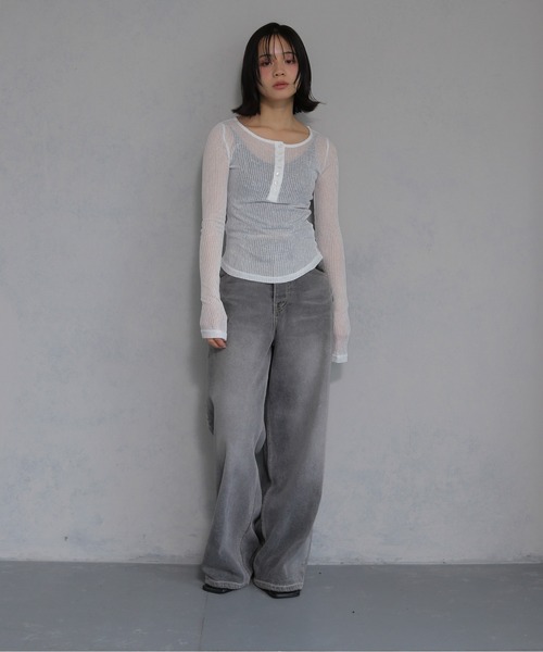 cheriella(シェリエラ)の「【cheriella】シアーリブヘンリーネックトップス SHEER RIB HENLEY NECK TOP(Tシャツ/カットソー・レディース・オフホワイト/ブラック/グレー・FREE)」の11枚目の写真
