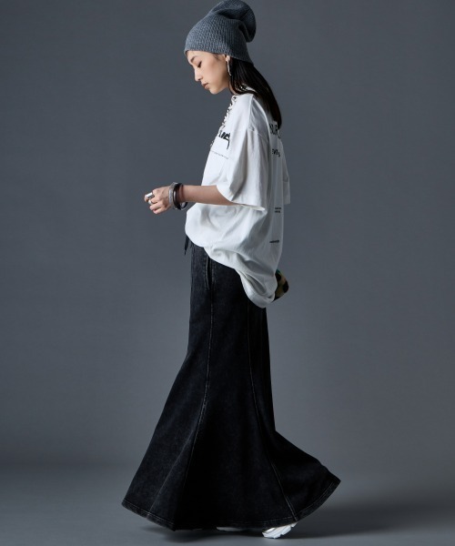GEVS.(ジェイヴィス)の「綿100%ロゴプリントチュニックTシャツ<大きいサイズ有>GEVS.(その他トップス・レディース・オフホワイト/ブラック/ベージュ・M/L/LL/3L/4L/5L)」の6枚目の写真