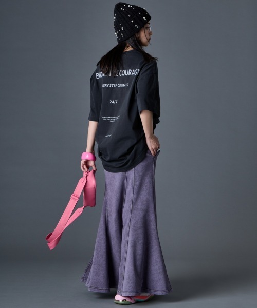 GEVS.(ジェイヴィス)の「綿100%ロゴプリントチュニックTシャツ<大きいサイズ有>GEVS.(その他トップス・レディース・オフホワイト/ブラック/ベージュ・M/L/LL/3L/4L/5L)」の9枚目の写真
