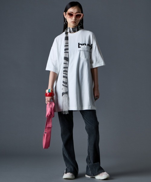 GEVS.(ジェイヴィス)の「綿100%ロゴプリントチュニックTシャツ<大きいサイズ有>GEVS.(その他トップス・レディース・オフホワイト/ブラック/ベージュ・M/L/LL/3L/4L/5L)」の13枚目の写真