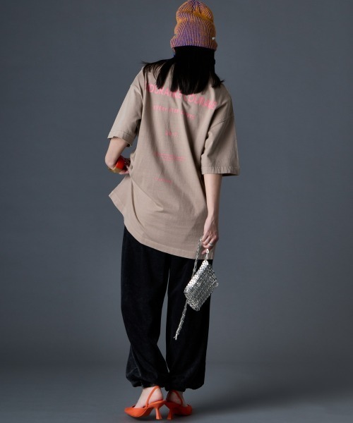 GEVS.(ジェイヴィス)の「綿100%ロゴプリントチュニックTシャツ<大きいサイズ有>GEVS.(その他トップス・レディース・オフホワイト/ブラック/ベージュ・M/L/LL/3L/4L/5L)」の20枚目の写真
