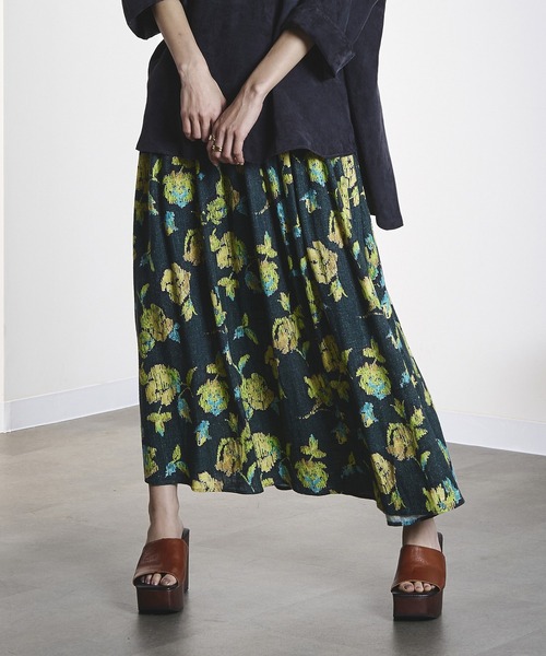 ROSE BUD（ローズバッド）の「ROSE PRINT GATHERED SKIRT（スカート・レディース・オフホワイト/ダークオリーブ・ONE SIZE）」の10枚目の写真