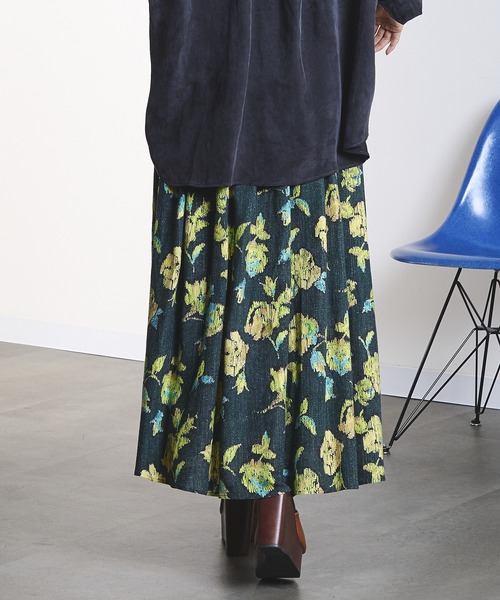 ROSE BUD（ローズバッド）の「ROSE PRINT GATHERED SKIRT（スカート・レディース・オフホワイト/ダークオリーブ・ONE SIZE）」の12枚目の写真