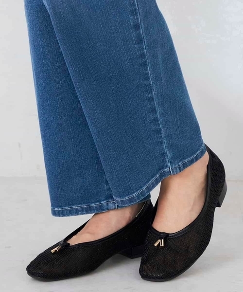a.v.v（アーヴェヴェ）の「サマーストレッチデニムストレートパンツ（その他パンツ・レディース・ライトグレー/ブルー/ダークインディゴブルー・38/36/34/40/42）」の22枚目の写真