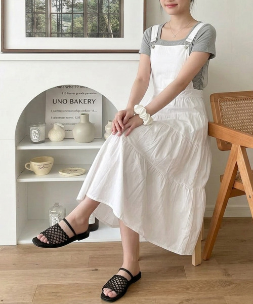 VIVID LADY(ビビッドレディー)の「ティアード サロペット ロングワンピース(サロペット/オーバーオール・レディース・ホワイト/ブラック・FREE)」の16枚目の写真