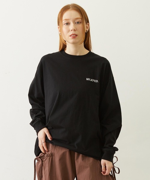 MILKFED.(ミルクフェド)の「STENCIL ARCH LOGO L/S TEE(Tシャツ/カットソー・レディース・ブラック/オフホワイト/バーガンディー・M/L)」の2枚目の写真