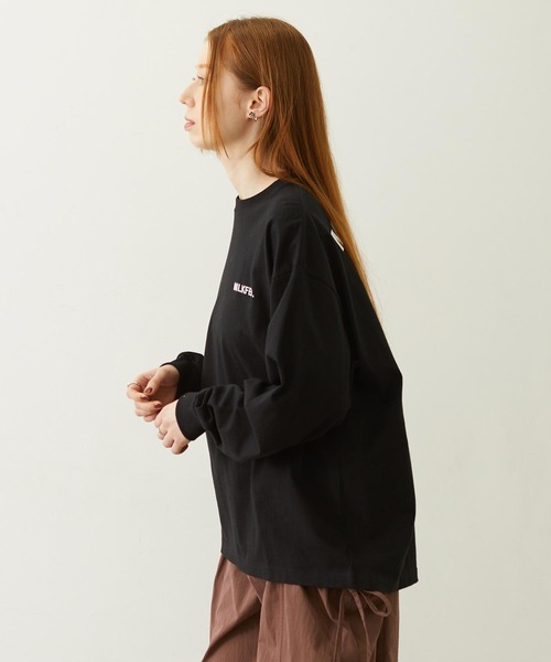 MILKFED.(ミルクフェド)の「STENCIL ARCH LOGO L/S TEE(Tシャツ/カットソー・レディース・ブラック/オフホワイト/バーガンディー・M/L)」の10枚目の写真