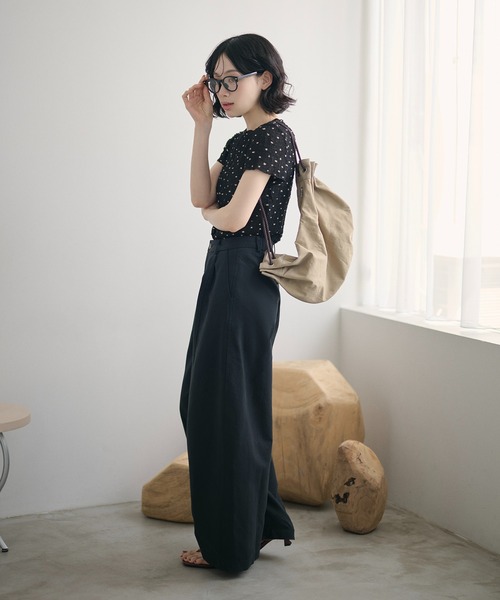 LAULEN(ローレン)の「little dot shirring tops /リトルドットシャーリングトップス(Tシャツ/カットソー・レディース・ブラック/オートミール・FREE)」の9枚目の写真