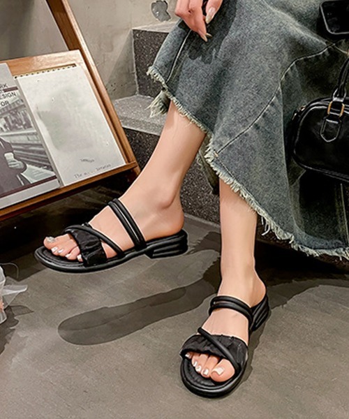 Miniministore(ミニミニストア)の「ミュールサンダル 美脚 サマーサンダル(サンダル・レディース・ブラック/ホワイト・25.0cm/22.5cm/24.5cm/24.0cm/23.5cm/23.0cm)」の18枚目の写真