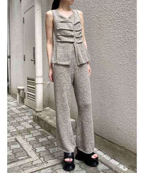 MURUA(ムルーア)の「【セットアップ対応】ペプラムニットタンク 夏服(タンクトップ・レディース・ベージュ/ブラック・FREE)」の10枚目の写真