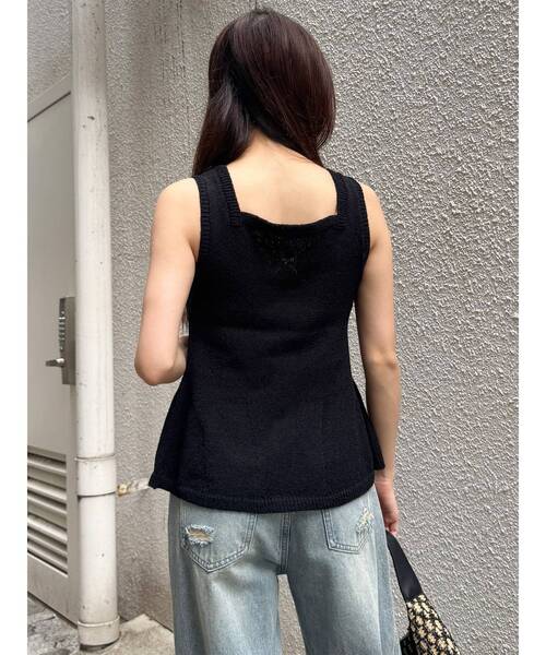 MURUA(ムルーア)の「【セットアップ対応】ペプラムニットタンク 夏服(タンクトップ・レディース・ベージュ/ブラック・FREE)」の14枚目の写真