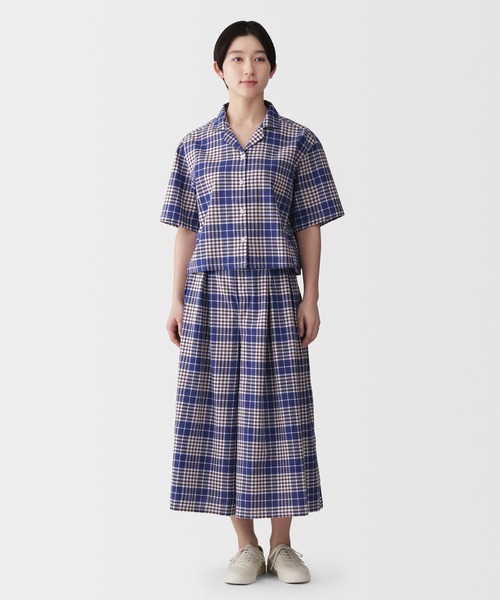 無印良品(ムジルシリョウヒン)の「婦人 マドラスチェック 半袖シャツ(シャツ/ブラウス・レディース・ベージュ系/ブルー系・S/M/L/XL)」の6枚目の写真