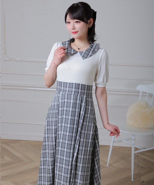 Anely(アネリー)の「配色 チェック 襟付き ドッキング ロング ワンピース(ワンピース・レディース・アイボリー/ベージュ/ブラック・FREE)」の11枚目の写真