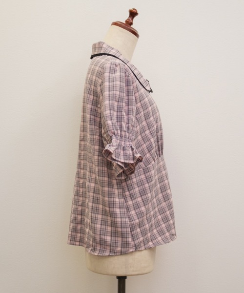 CLETTE(クレット)の「CLETTEオリジナルパフスリーブレース衿チェックブラウス(シャツ/ブラウス・レディース・ブラック/ピンク/ブラウン・4L/3L/LL)」の7枚目の写真