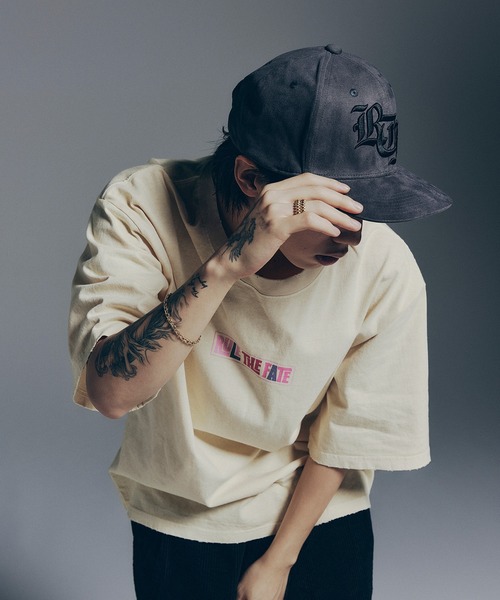 RULE THE FATE(ルールザフェイト)の「RTF VERTICAL TEE/バーティカルTシャツ(Tシャツ/カットソー・メンズ・ベージュ/ブラック・0/2/1)」の3枚目の写真