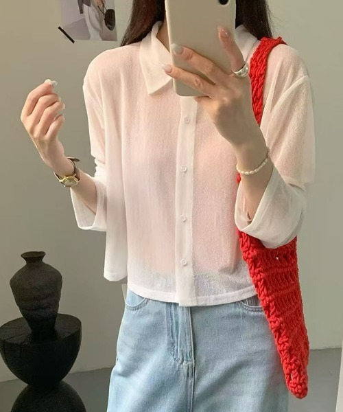COCOMOMO(ココモモ)の「ソフトな透け感 シアーニットシャツ ショートトップス シアーニット シャツカーディガン サマーニット 長袖 シアー ニット レイヤード 冷房対策 日焼け対策 UV対策 春服 夏服(シャツ/ブラウス・レディース・ホワイト/ライトグレー/ダークグレー/ブラック・FREE)」の18枚目の写真