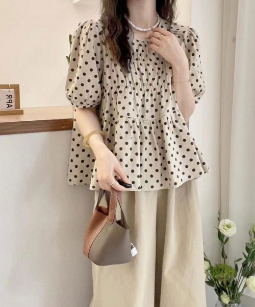 Flugge(フラッジー)の「ドットギャザーブラウス(シャツ/ブラウス・レディース・アイボリー・MEDIUM/LARGE)」の3枚目の写真