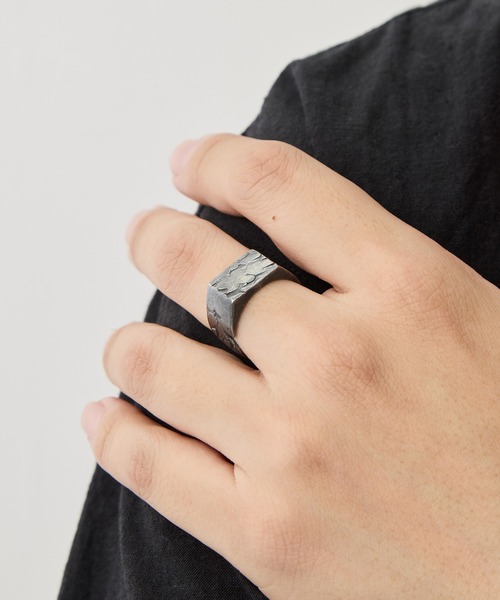 gifthand(ギフトハンド)の「【gifthand/ギフトハンド】Sv signet s ring(smoke)(リング・メンズ・ブラック・19号/17号)」の7枚目の写真