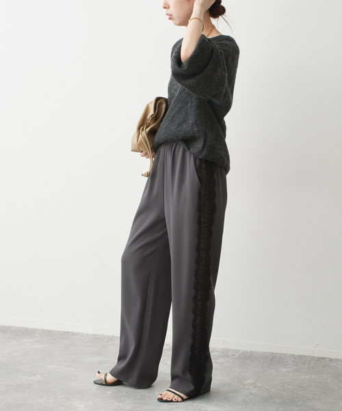 Spick & Span(スピックアンドスパン)の「ルーズモヘヤパフスリーブニット(ニット/セーター・レディース・チャコールグレー/ピンク系その他/ボルドー/モカ・FREE)」の15枚目の写真