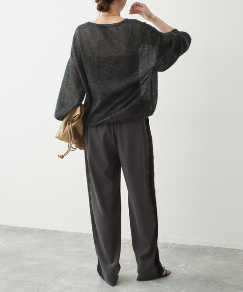 Spick & Span(スピックアンドスパン)の「ルーズモヘヤパフスリーブニット(ニット/セーター・レディース・チャコールグレー/ピンク系その他/ボルドー/モカ・FREE)」の16枚目の写真
