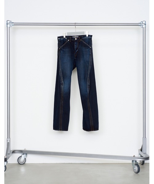 NVRFRGT(ネヴァーフォーゲット)の「3D TWISTED JEANS(デニムパンツ・メンズ・インディゴブルー・2/1)」の6枚目の写真