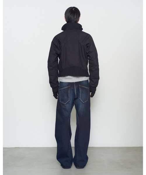 NVRFRGT(ネヴァーフォーゲット)の「3D TWISTED JEANS(デニムパンツ・メンズ・インディゴブルー・2/1)」の4枚目の写真