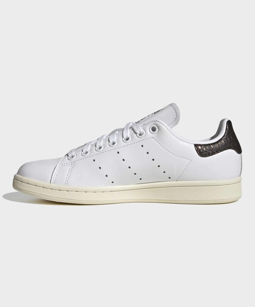 adidas（アディダス）の「スタンスミス / STAN SMITH / アディダスオリジナルス adidas Originals（スニーカー・レディース・ホワイト・25.0cm/23.5cm/23.0cm/22.0cm/22.5cm/25.5cm/26.0cm/28.0cm/27.5cm/26.5cm/27.0cm/24.0cm/24.5cm）」の6枚目の写真