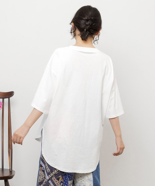 ScoLar(スカラー)の「ScoLar(スカラー) ドットスカラー わんにゃん柄Tシャツ(Tシャツ/カットソー・レディース・オフホワイト/ブラック/チャコールグレー・MEDIUM)」の14枚目の写真