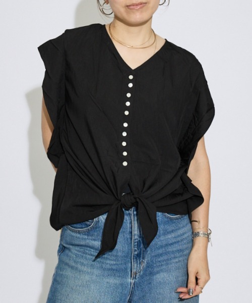 DESIGNWORKS(デザインワークス)の「【一部店舗限定】後ろボタン3WAYブラウス(シャツ/ブラウス・レディース・ブラック/ホワイト/カーキ・フリー)」の4枚目の写真