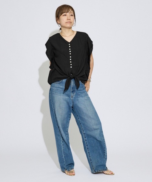 DESIGNWORKS(デザインワークス)の「【一部店舗限定】後ろボタン3WAYブラウス(シャツ/ブラウス・レディース・ブラック/ホワイト/カーキ・フリー)」の11枚目の写真