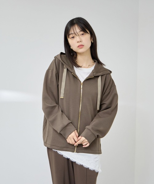 Mac-House(マックハウス)の「【Free Nature/フリーネイチャー】異素材切替バックギャザージップパーカー(パーカー・レディース・杢グレー/ブラウン/ブラック/グレイッシュベージュ・L/XL/M)」の18枚目の写真