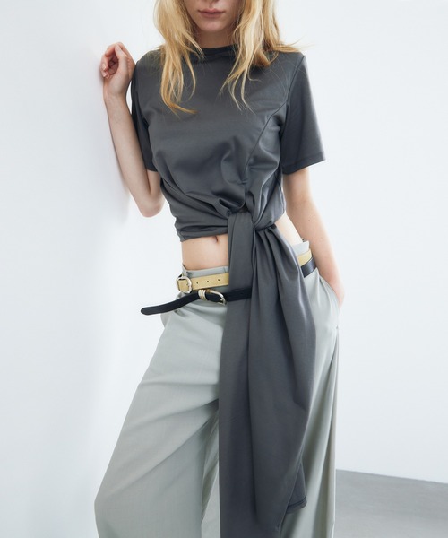 LE CIEL BLEU(ルシェルブルー)の「タイディテールTシャツ / Tie-Detail T-Shirt(Tシャツ/カットソー・レディース・チャコールグレー/オフホワイト・36)」の2枚目の写真