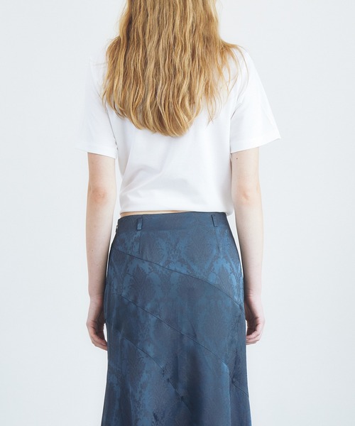 LE CIEL BLEU(ルシェルブルー)の「タイディテールTシャツ / Tie-Detail T-Shirt(Tシャツ/カットソー・レディース・チャコールグレー/オフホワイト・36)」の7枚目の写真