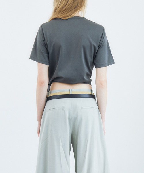 LE CIEL BLEU(ルシェルブルー)の「タイディテールTシャツ / Tie-Detail T-Shirt(Tシャツ/カットソー・レディース・チャコールグレー/オフホワイト・36)」の17枚目の写真