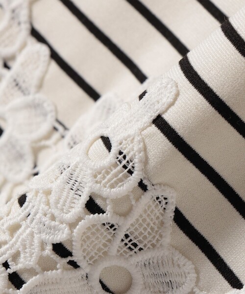 SHIPS Colors(シップス カラーズ)の「【WEB限定】SHIPS Colors:ポンチ レース コンビ トップス(ボーダー)2◇(Tシャツ/カットソー・レディース・ブラック/オフホワイト・ONE SIZE)」の9枚目の写真