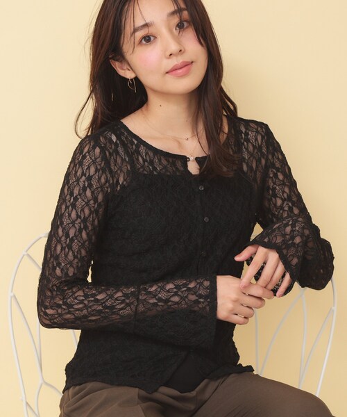 index(インデックス)の「前後2wayレースフレアスリーブトップス【洗濯機OK】(Tシャツ/カットソー・レディース・ブラック/ライトブルー/オフホワイト・38/40)」の2枚目の写真