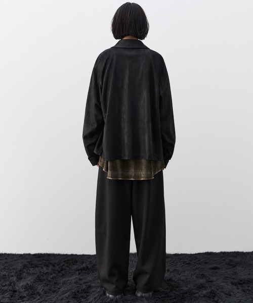 AIVER(アイバー)の「AIVER スエードライククラックピグメントシャツ(シャツ/ブラウス・メンズ・ブラック/アッシュブラウン・LARGE/MEDIUM/SMALL)」の20枚目の写真